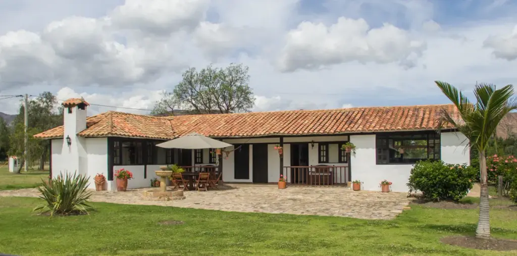 CASA DEL RÍO